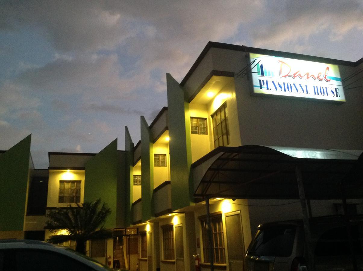 Danel Pensionne House ตาโคลบัน ภายนอก รูปภาพ