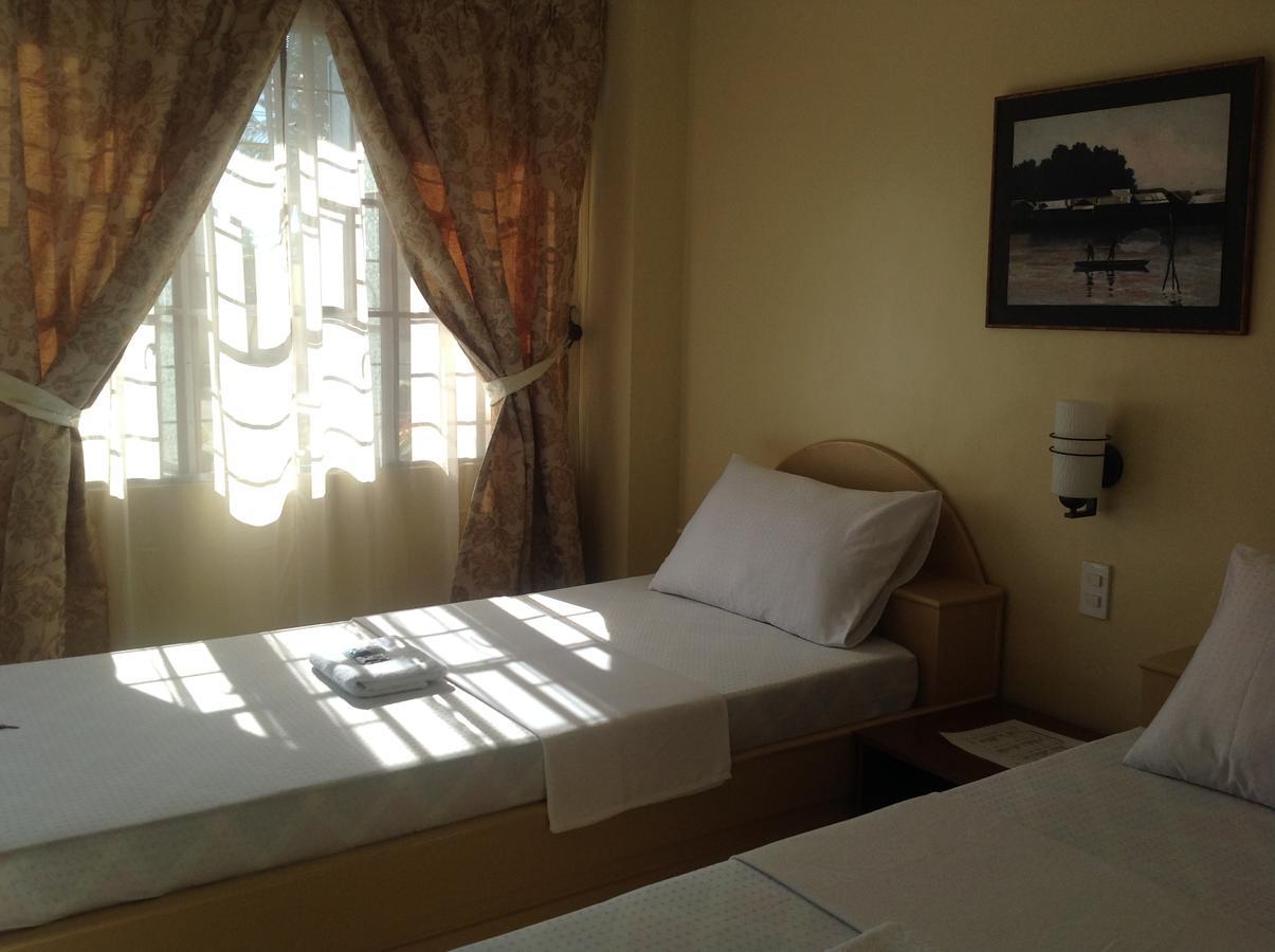 Danel Pensionne House ตาโคลบัน ภายนอก รูปภาพ