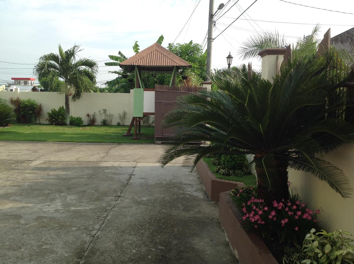 Danel Pensionne House ตาโคลบัน ภายนอก รูปภาพ